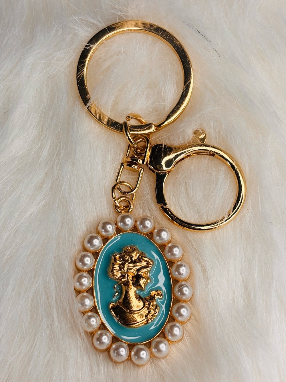 Gold Tone Cameo Lady Keychain / Bag Charm with Faux Pearls